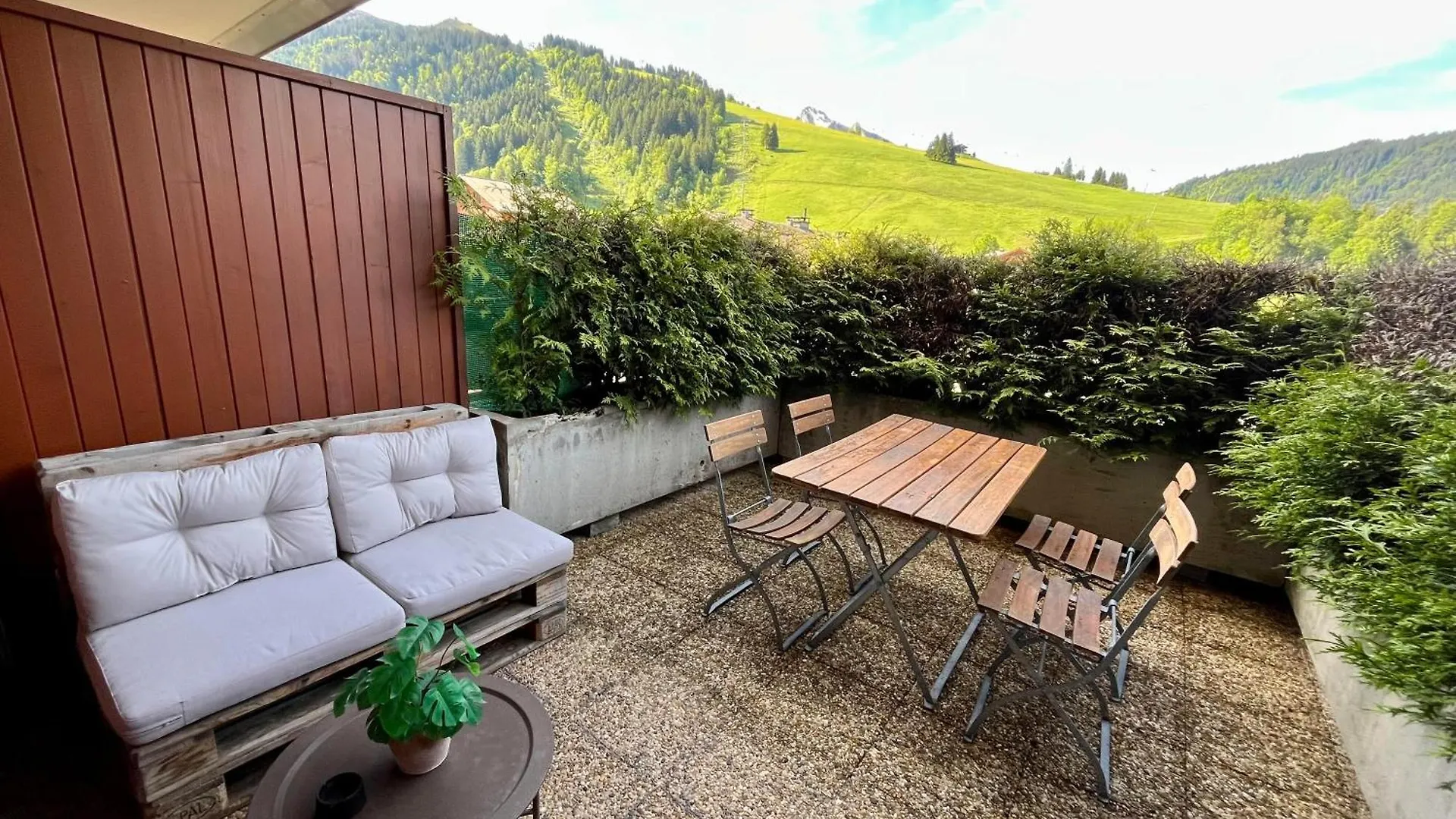 Appartement Cosy Avec Terrasse Sud - Proche Centre La Clusaz
